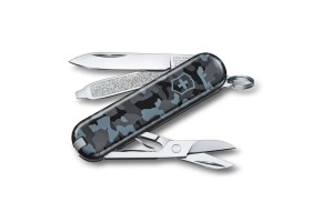 Victorinox 0.6223.942 Klasik 58 MM Lacivert Kamuflaj Çakı